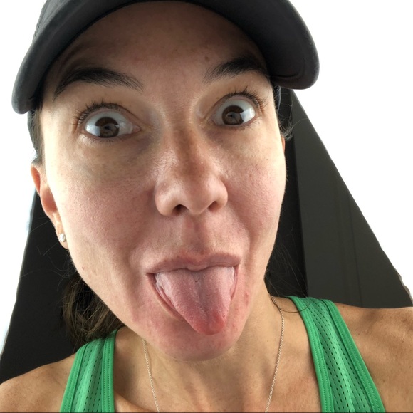 Meet your Posher, Tara, with Lost Valley Boutique - Picture 6 of 6